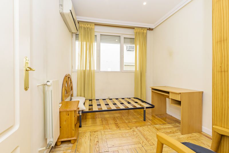 Pine Needles Installation